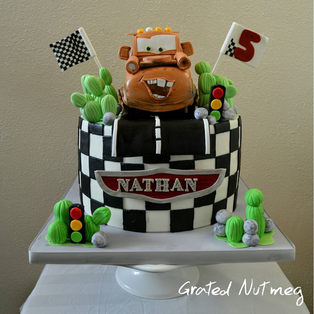 The Making of a Cars Cake (2)