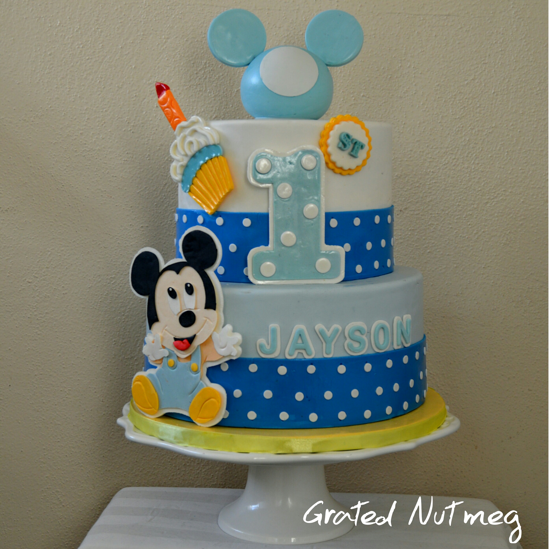 The Making of a Mickey Mouse Cake